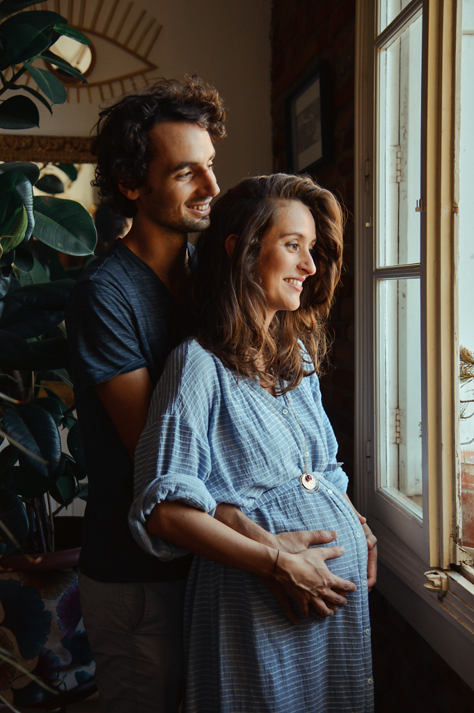 esther-joly-photo-femme-enceinte-bebe-couple-famille-toulouse.png